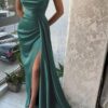 Trumpet/Mermaid Sweetheart Strapless Court Train Satin Prom Dress With Pleated Split