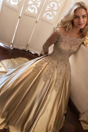 Ball Gown Long Sleeves Off-the-Shoulder Chapel Train Applique Satin Prom Dresses