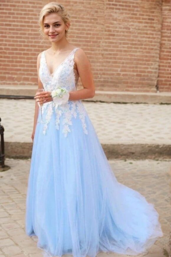 A-Line/Princess V-neck Sleeveless Sweep/Brush Train Applique Tulle Prom Dresses A-Line/Princess V-neck Sleeveless Sweep/Brush Train Applique Tulle Prom Dresses