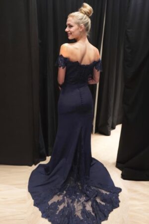 Elastic Satin Prom Dresses Trumpet/Mermaid Off-The-Shoulder Court Train With Lace
