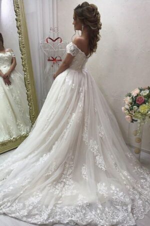 Ball Gown Off-the-Shoulder Short Sleeve Court Train Tulle Wedding Dress With Appliqued-763